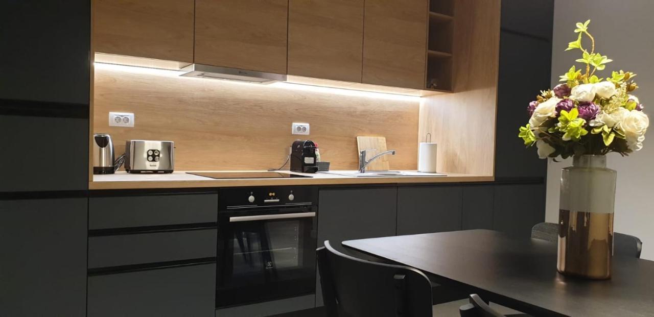 Dumbravita  Papillon Apartment #6 المظهر الخارجي الصورة